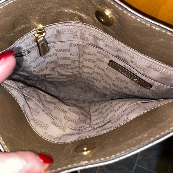 Michael Kors crossbody - Picture 6 of 6